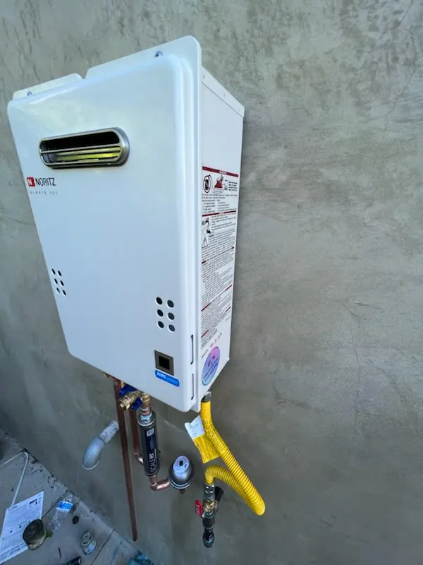 Tankless water heater installation for Fithians Corner homes